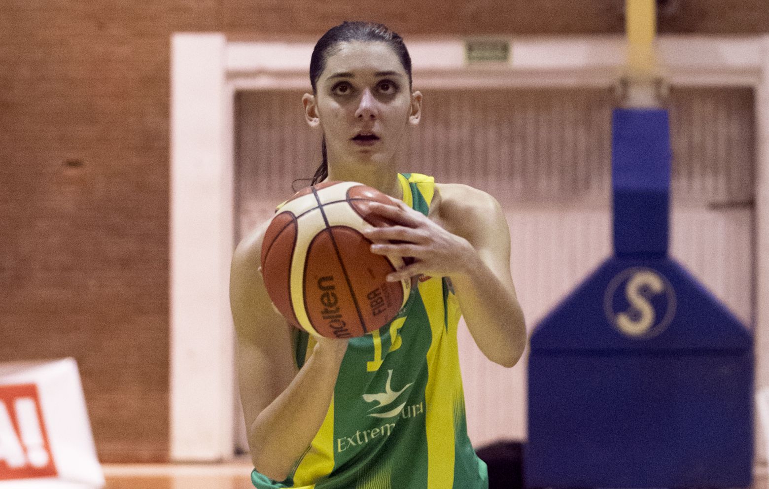 MÍRIAM FORASTÉ has re-signed with Al-Qázeres